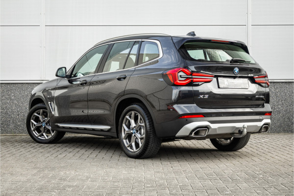 BMW X3 xDrive30e Business Edition Plus Trekhaak / Camera / Carplay / LED /