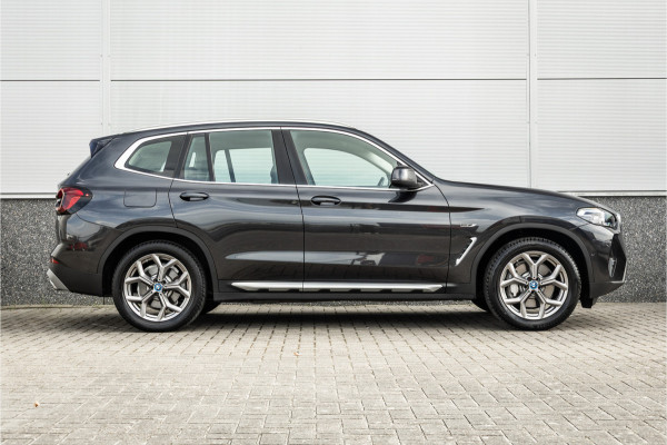 BMW X3 xDrive30e Business Edition Plus Trekhaak / Camera / Carplay / LED /