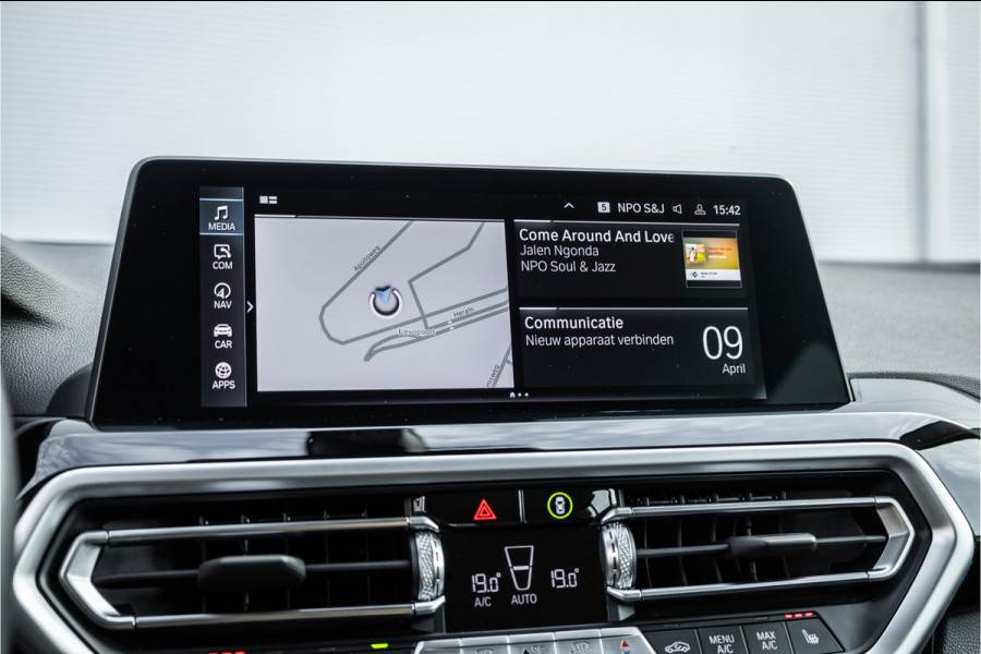 BMW X3 xDrive30e Business Edition Plus Trekhaak / Camera / Carplay / LED /