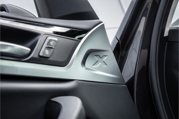 BMW X3 xDrive30e Business Edition Plus Trekhaak / Camera / Carplay / LED /