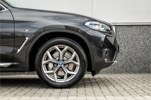 BMW X3 xDrive30e Business Edition Plus Trekhaak / Camera / Carplay / LED /