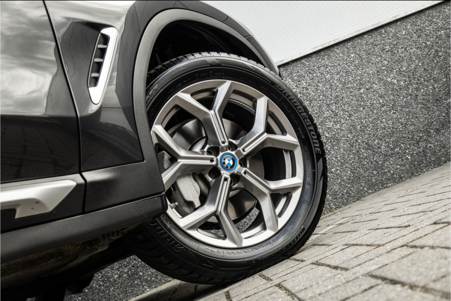 BMW X3 xDrive30e Business Edition Plus Trekhaak / Camera / Carplay / LED /