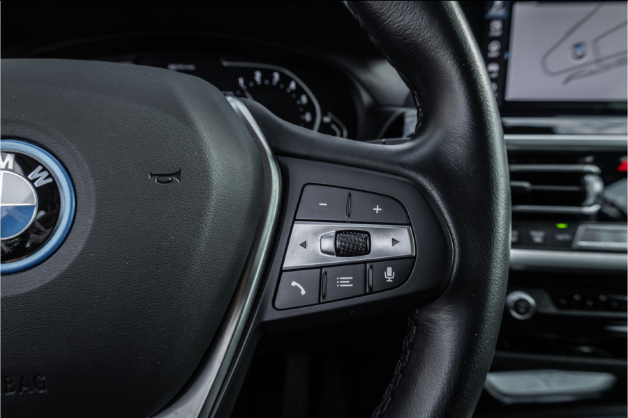 BMW X3 xDrive30e Business Edition Plus Trekhaak / Camera / Carplay / LED /