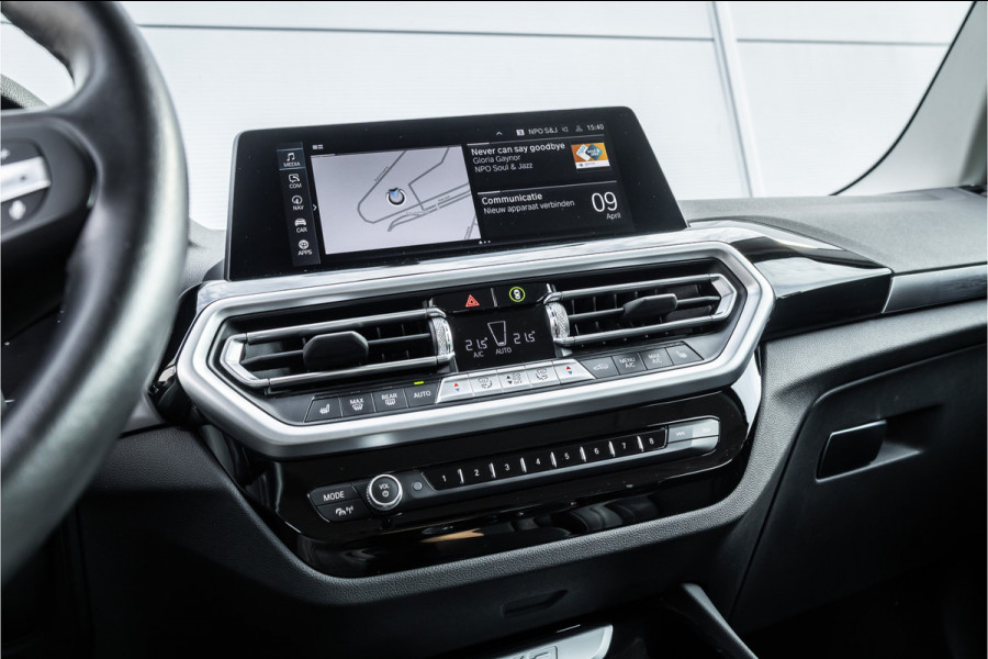 BMW X3 xDrive30e Business Edition Plus Trekhaak / Camera / Carplay / LED /