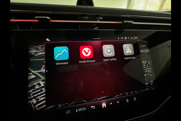 Mercedes-Benz E-Klasse 200 AMG Pano|Memory|3e Scherm|BTW|Trekhaak