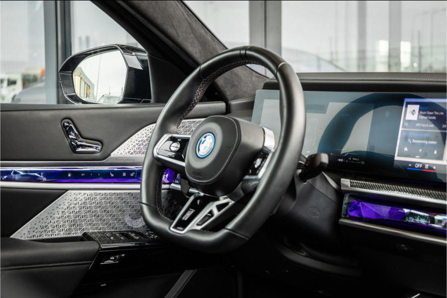 BMW 7 Serie M760e xDrive - M Sport | Bowers & Wilkins | SkyLounge | Oxidgrau