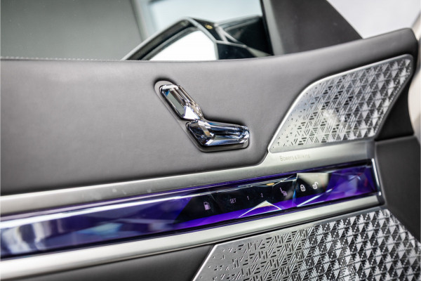 BMW 7 Serie M760e xDrive - M Sport | Bowers & Wilkins | SkyLounge | Oxidgrau