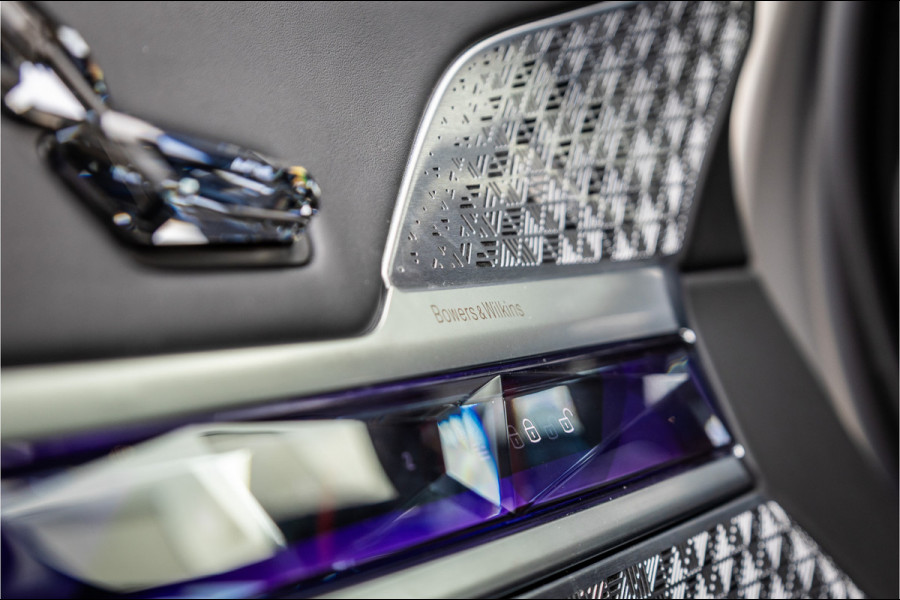 BMW 7 Serie M760e xDrive - M Sport | Bowers & Wilkins | SkyLounge | Oxidgrau
