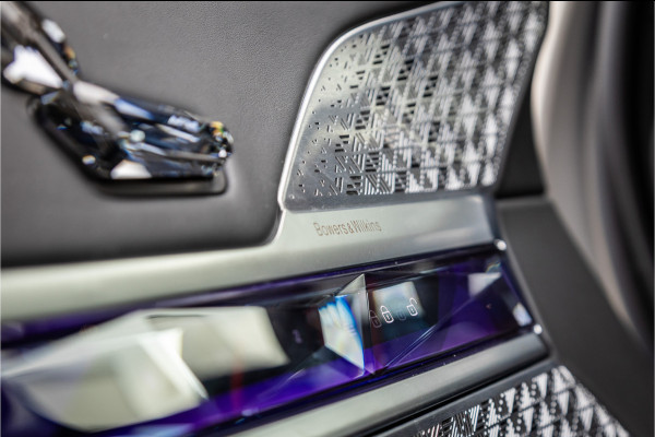 BMW 7 Serie M760e xDrive - M Sport | Bowers & Wilkins | SkyLounge | Oxidgrau