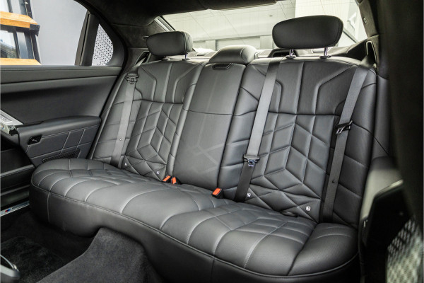 BMW 7 Serie M760e xDrive - M Sport | Bowers & Wilkins | SkyLounge | Oxidgrau