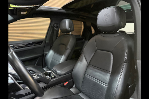 Porsche Cayenne 3.0 E-Hybrid | Full Option | Vierwielbesturing | PANO | PDLS+ | BOSE | PASM | ComfortPakket | Soft Close |Trekhaak