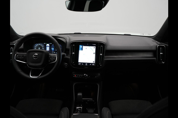 Volvo XC40 T4 Ultimate Bright PHEV 211pk Dealer O.H. | Adaptive Cruise | 360 Camera | Harman / Kardon | Alcantara Sportstoelen Memory | Apple Carplay | Stuur Verwarmd | Blis | Keyless | Navigatie | DAB | Plug In Hybrid |