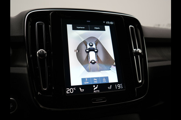 Volvo XC40 T4 Ultimate Bright PHEV 211pk Dealer O.H. | Adaptive Cruise | 360 Camera | Harman / Kardon | Alcantara Sportstoelen Memory | Apple Carplay | Stuur Verwarmd | Blis | Keyless | Navigatie | DAB | Plug In Hybrid |
