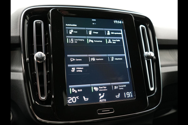 Volvo XC40 T4 Ultimate Bright PHEV 211pk Dealer O.H. | Adaptive Cruise | 360 Camera | Harman / Kardon | Alcantara Sportstoelen Memory | Apple Carplay | Stuur Verwarmd | Blis | Keyless | Navigatie | DAB | Plug In Hybrid |