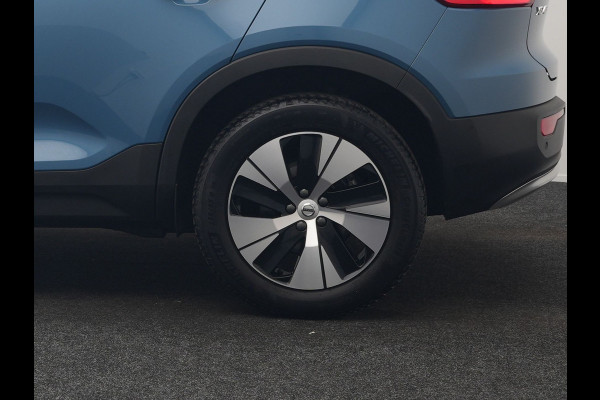 Volvo XC40 T4 Ultimate Bright PHEV 211pk Dealer O.H. | Adaptive Cruise | 360 Camera | Harman / Kardon | Alcantara Sportstoelen Memory | Apple Carplay | Stuur Verwarmd | Blis | Keyless | Navigatie | DAB | Plug In Hybrid |