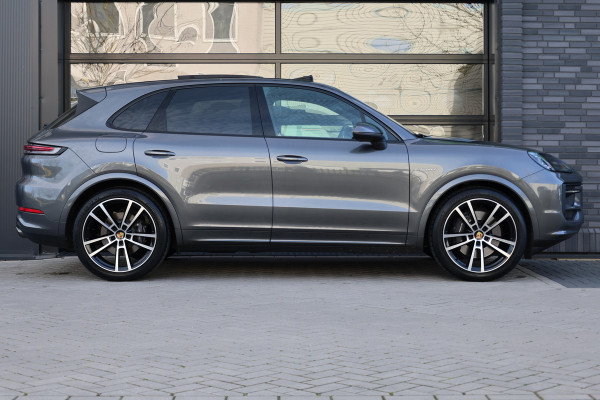 Porsche Cayenne 3.0 E-Hybrid | NAP | PANO | HUD | MEMORY | SPORTUITLAAT | BOSE | STUURVERW |