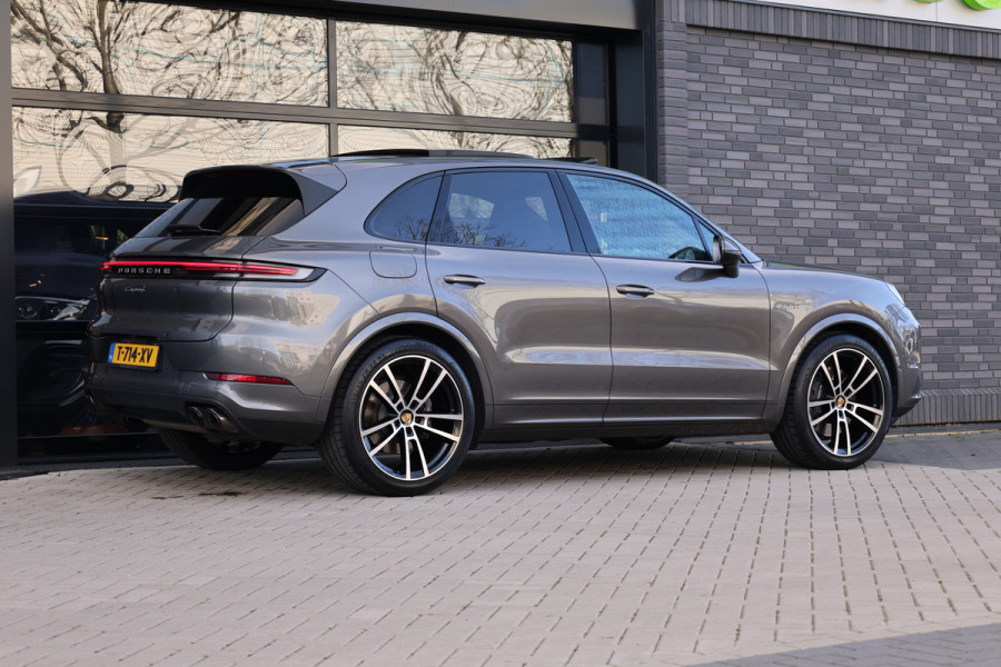 Porsche Cayenne 3.0 E-Hybrid | NAP | PANO | HUD | MEMORY | SPORTUITLAAT | BOSE | STUURVERW |