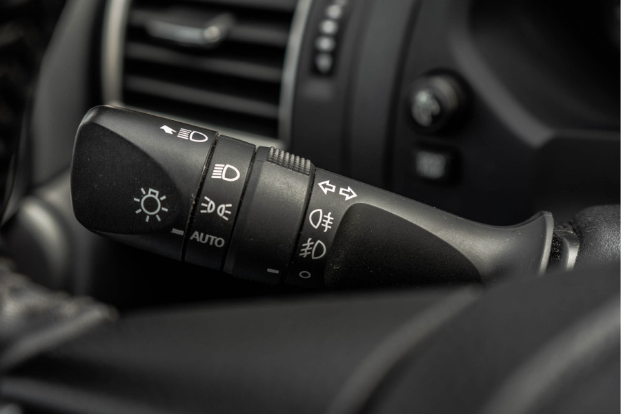 Toyota Land Cruiser 2.8D-4D | 204 PK | 4X4 | Vol Opties | Automaat | Luchtvering | 360° camera | Adapt.Cruise | Stoelverw. & -koeling | LED