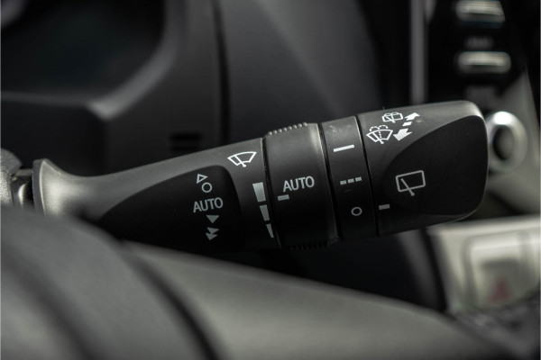 Toyota Land Cruiser 2.8D-4D | 204 PK | 4X4 | Vol Opties | Automaat | Luchtvering | 360° camera | Adapt.Cruise | Stoelverw. & -koeling | LED