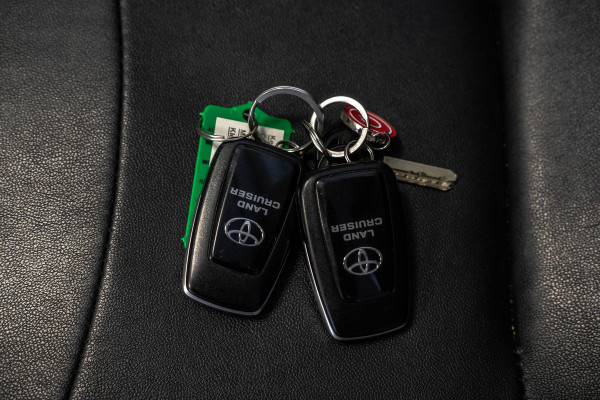 Toyota Land Cruiser 2.8D-4D | 204 PK | 4X4 | Vol Opties | Automaat | Luchtvering | 360° camera | Adapt.Cruise | Stoelverw. & -koeling | LED