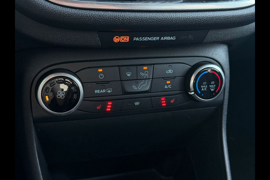 Ford Fiesta 1.1 ACTIVE SPORT,stoelverwarming, adaptief cruise controle, parkeersensoren voor en achter, luxe uitvoering