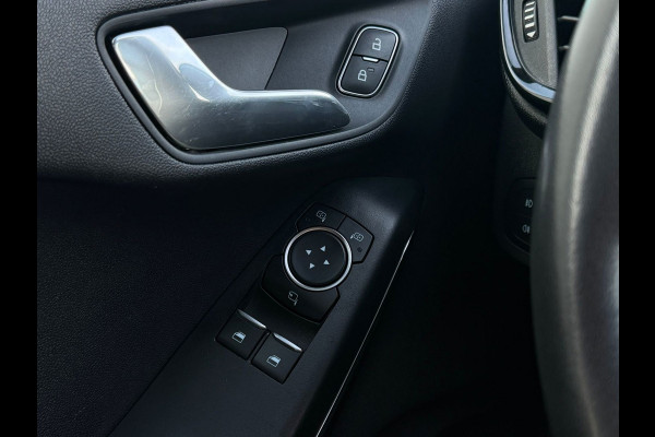 Ford Fiesta 1.1 ACTIVE SPORT,stoelverwarming, adaptief cruise controle, parkeersensoren voor en achter, luxe uitvoering