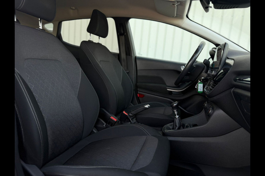 Ford Fiesta 1.1 ACTIVE SPORT,stoelverwarming, adaptief cruise controle, parkeersensoren voor en achter, luxe uitvoering