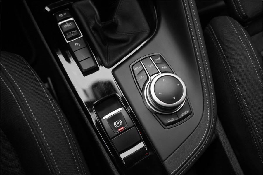 BMW X2 sDrive18i Automaat Sportstoel Stoel & Stuurverw Trekhaak