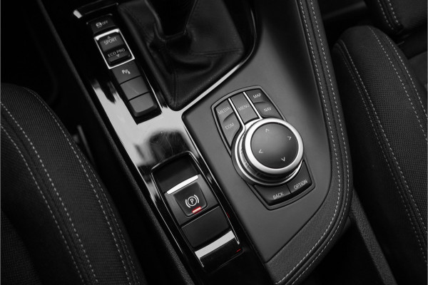 BMW X2 sDrive18i Automaat Sportstoel Stoel & Stuurverw Trekhaak