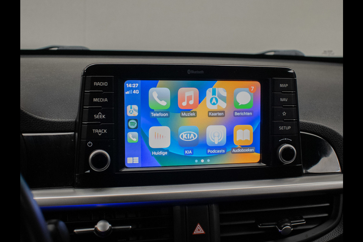 Kia Picanto 1.0 CVVT ComfortPlusLine Navigator Sport (APPLE CARPLAY,NAVI,CAMERA,CRUISE,ELEKTRISCH PAKKET,SPORTSTOELEN,LM VELGEN)