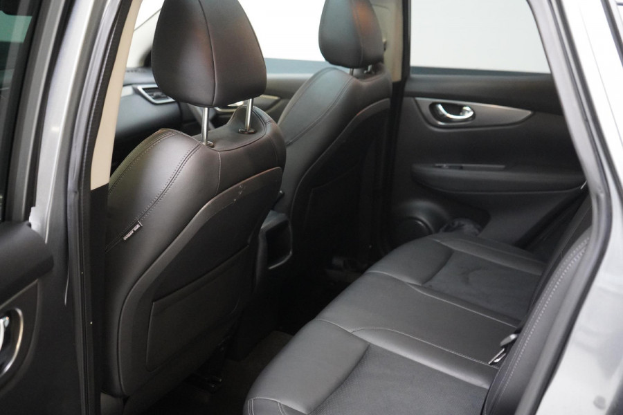 Nissan QASHQAI 1.2 N-Connecta Automaat | Navigatie | 360 camera | Cruise control | Lm velgen | Trekhaak afn.