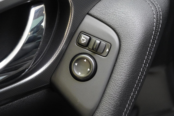 Nissan QASHQAI 1.2 N-Connecta Automaat | Navigatie | 360 camera | Cruise control | Lm velgen | Trekhaak afn.