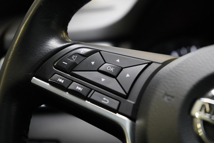 Nissan QASHQAI 1.2 N-Connecta Automaat | Navigatie | 360 camera | Cruise control | Lm velgen | Trekhaak afn.