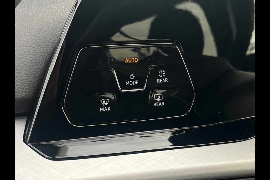 Volkswagen Golf Variant 1.0 TSI Life | 1ste eigenaar| Carplay | PDC |