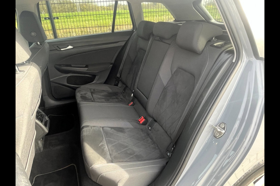 Volkswagen Golf Variant 1.0 TSI Life | 1ste eigenaar| Carplay | PDC |