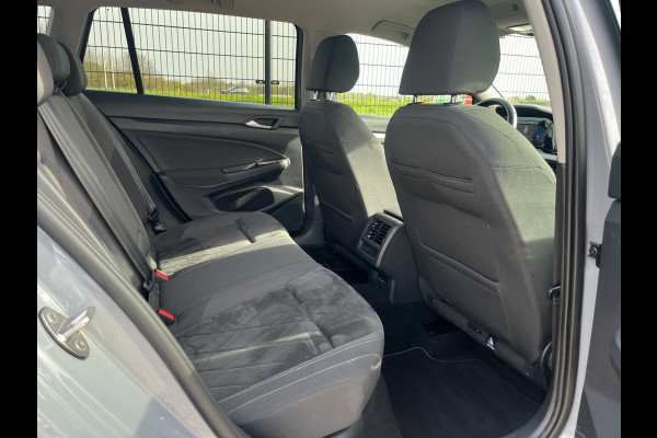 Volkswagen Golf Variant 1.0 TSI Life | 1ste eigenaar| Carplay | PDC |