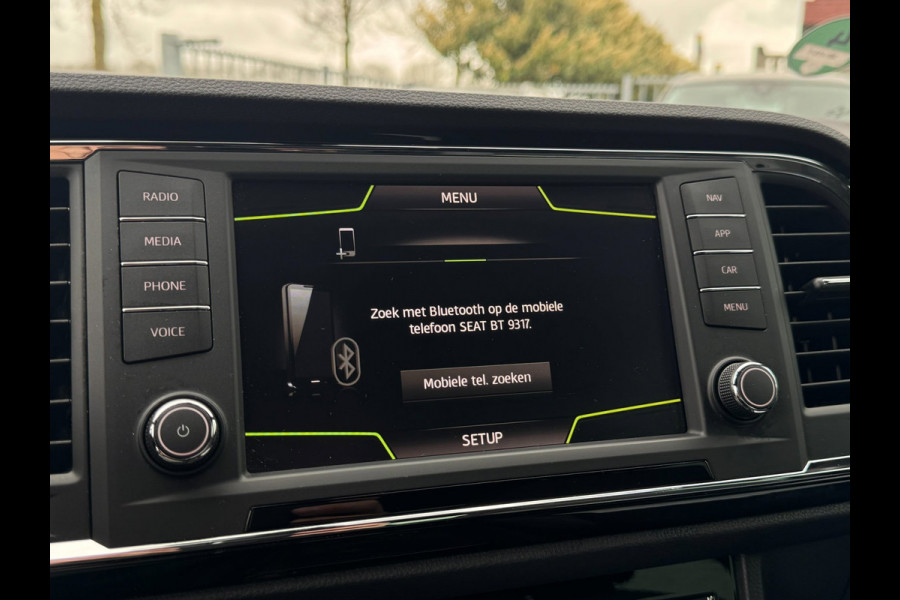 Seat Ateca 1.4 EcoTSI Xcellence CAMERA / PDC / CRUISE / CARPLAY / NAVI / ECC / NL AUTO / GOED ONDERHOUDEN / ALCANTARA / ZWARTE HEM