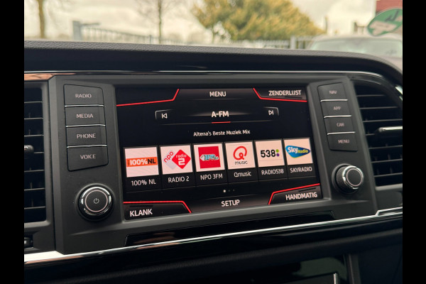 Seat Ateca 1.4 EcoTSI Xcellence CAMERA / PDC / CRUISE / CARPLAY / NAVI / ECC / NL AUTO / GOED ONDERHOUDEN / ALCANTARA / ZWARTE HEM