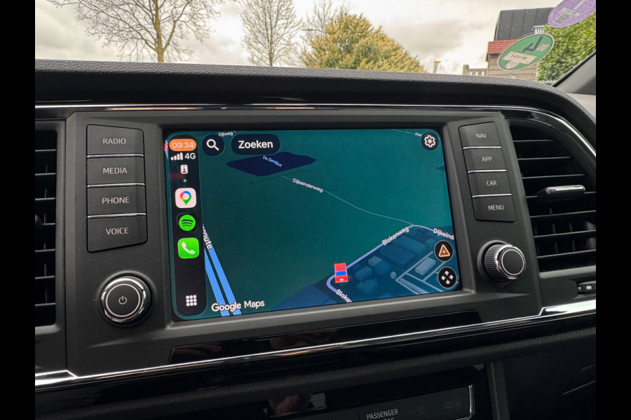 Seat Ateca 1.4 EcoTSI Xcellence CAMERA / PDC / CRUISE / CARPLAY / NAVI / ECC / NL AUTO / GOED ONDERHOUDEN / ALCANTARA / ZWARTE HEM