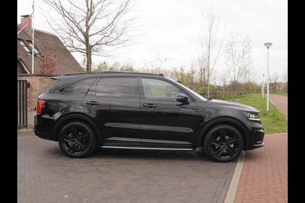 Kia Sorento 1.6 T-GDI Plug-in Hybrid 4WD DynamicPlusLine 7p. | Panoramadak | Camera | Apple Carplay | Cruise Control | BOSE |