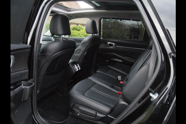 Kia Sorento 1.6 T-GDI Plug-in Hybrid 4WD DynamicPlusLine 7p. | Panoramadak | Camera | Apple Carplay | Cruise Control | BOSE |