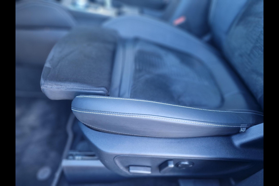 Ford Kuga 2.5 PHEV Active X 243pk | Driver Assist Pack | Tech.Pack | All Season banden | Panoramadak