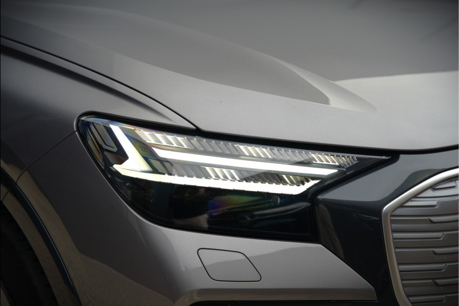 Audi Q4 e-tron 35 Launch edition Advanced 55 kWh | Stoelverwarming | Cruise Control | Navigatie | Apple Carplay | Keyless | Parkeersensoren | RS Seats | Matrix LED | BTW | NAP