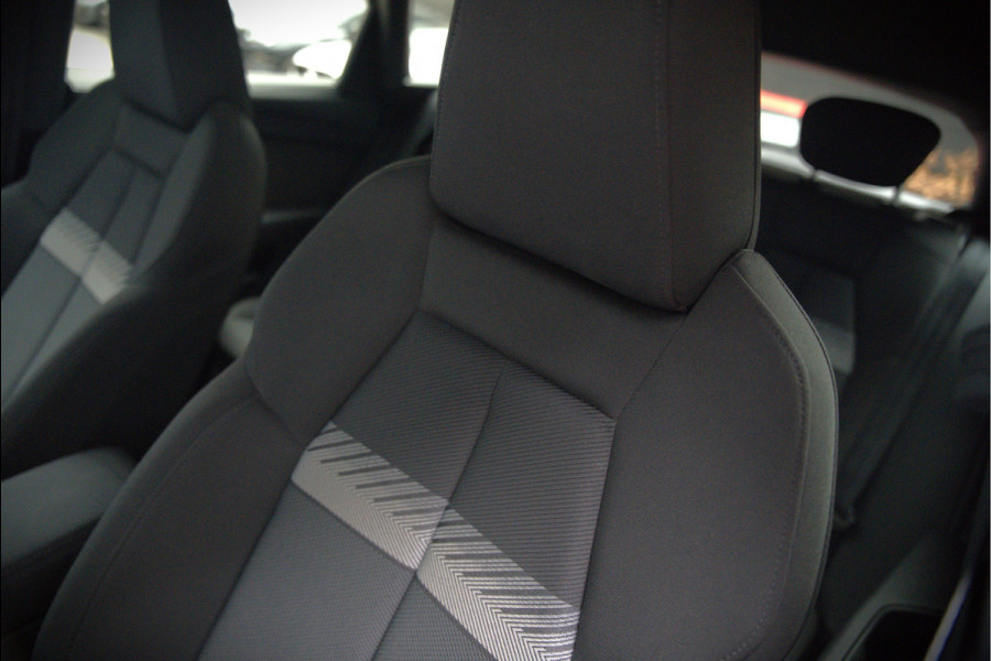 Audi Q4 e-tron 35 Launch edition Advanced 55 kWh | Stoelverwarming | Cruise Control | Navigatie | Apple Carplay | Keyless | Parkeersensoren | RS Seats | Matrix LED | BTW | NAP