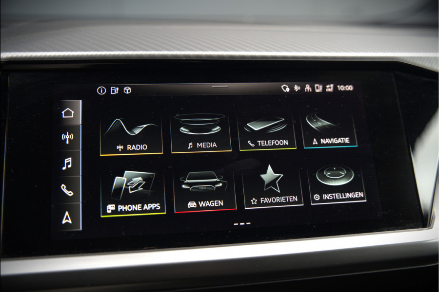 Audi Q4 e-tron 35 Launch edition Advanced 55 kWh | Stoelverwarming | Cruise Control | Navigatie | Apple Carplay | Keyless | Parkeersensoren | RS Seats | Matrix LED | BTW | NAP