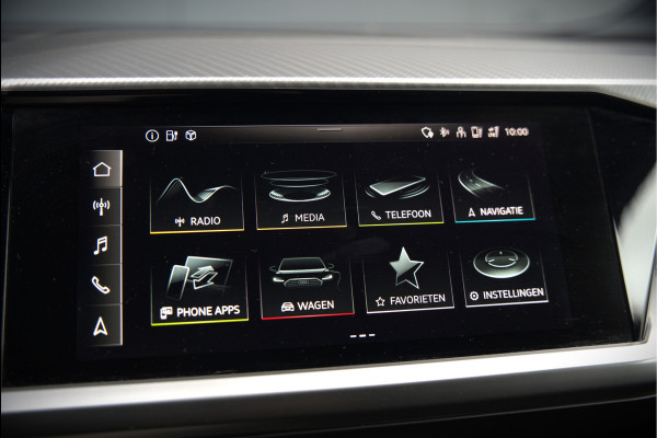Audi Q4 e-tron 35 Launch edition Advanced 55 kWh | Stoelverwarming | Cruise Control | Navigatie | Apple Carplay | Keyless | Parkeersensoren | RS Seats | Matrix LED | BTW | NAP