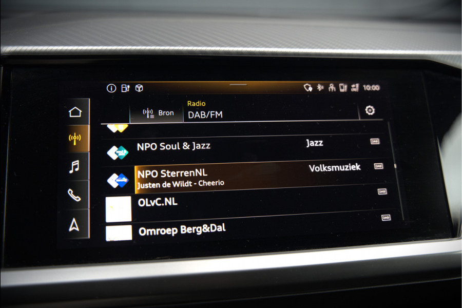 Audi Q4 e-tron 35 Launch edition Advanced 55 kWh | Stoelverwarming | Cruise Control | Navigatie | Apple Carplay | Keyless | Parkeersensoren | RS Seats | Matrix LED | BTW | NAP