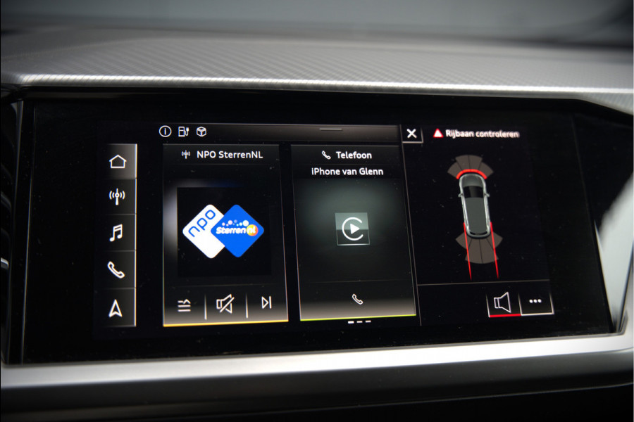 Audi Q4 e-tron 35 Launch edition Advanced 55 kWh | Stoelverwarming | Cruise Control | Navigatie | Apple Carplay | Keyless | Parkeersensoren | RS Seats | Matrix LED | BTW | NAP