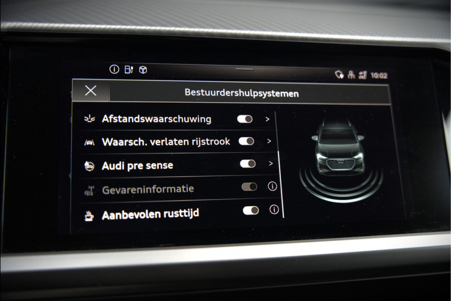 Audi Q4 e-tron 35 Launch edition Advanced 55 kWh | Stoelverwarming | Cruise Control | Navigatie | Apple Carplay | Keyless | Parkeersensoren | RS Seats | Matrix LED | BTW | NAP