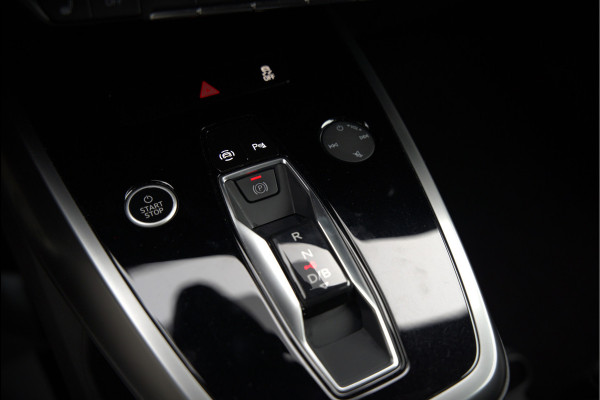 Audi Q4 e-tron 35 Launch edition Advanced 55 kWh | Stoelverwarming | Cruise Control | Navigatie | Apple Carplay | Keyless | Parkeersensoren | RS Seats | Matrix LED | BTW | NAP